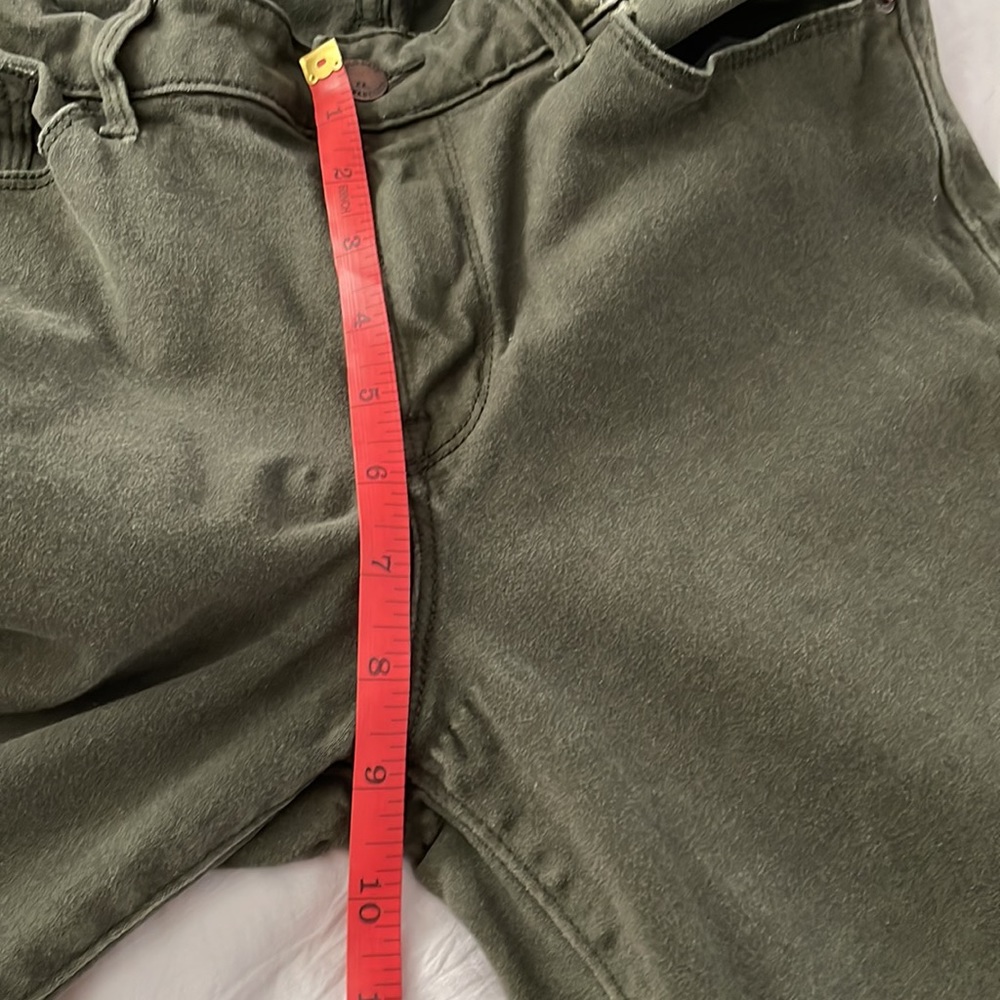Old Navy Olive Skinny Jeans - Picture 7 of 8